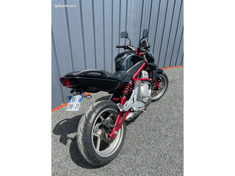 KAWASAKI ER-6